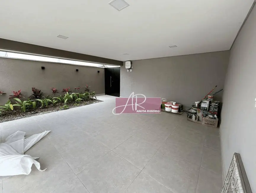 Foto 2 de Casa de Condomínio com 4 quartos à venda, 300m2 em Belo Horizonte, Pouso Alegre - MG