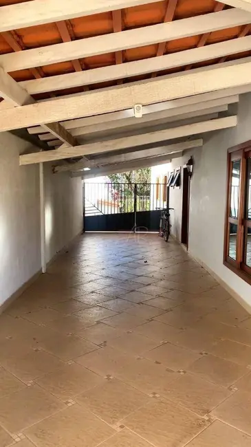Foto 4 de Casa com 5 quartos à venda, 900m2 em Pouso Alegre - MG