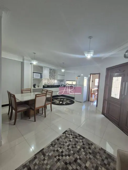 Foto 8 de Casa com 4 quartos à venda, 381m2 em São Carlos, Pouso Alegre - MG