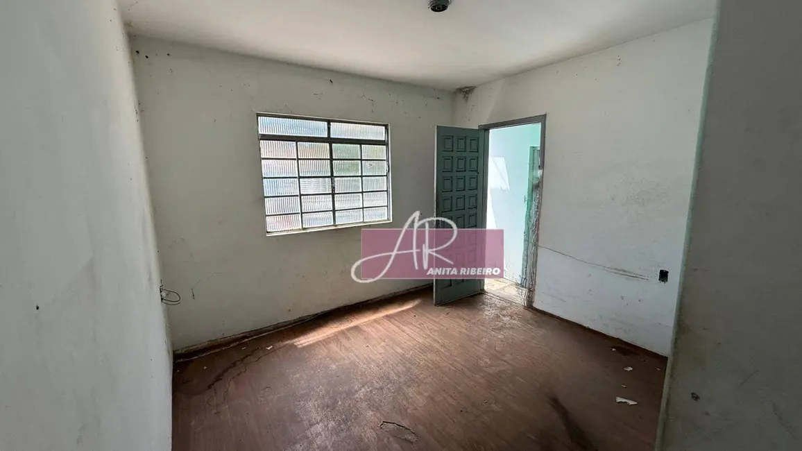 Casa com 3 quartos à venda, 144m2 em Jardim Olímpico, Pouso Alegre - MG - imagem 4 Foto 4 de Casa com 3 quartos à venda, 144m2 em Jardim Olímpico, Pouso Alegre - MG