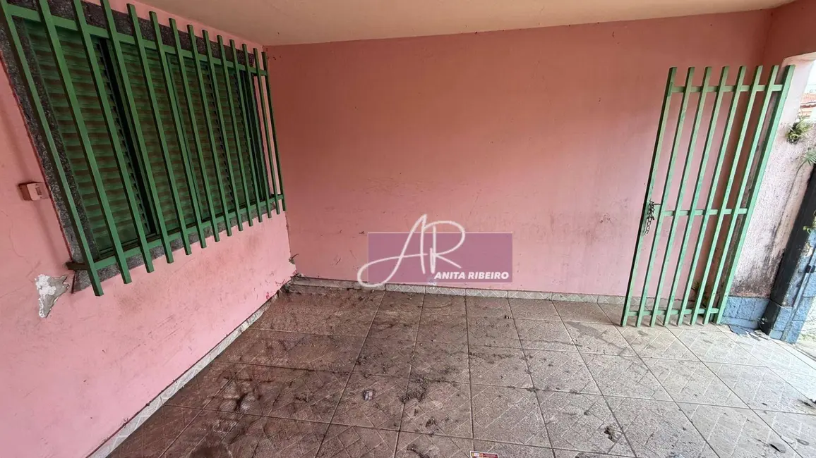Foto 2 de Casa com 4 quartos à venda, 152m2 em Foch II, Pouso Alegre - MG