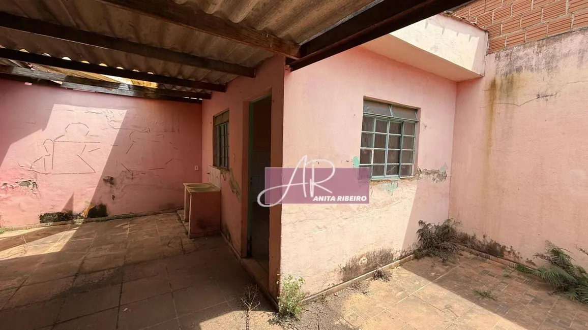 Foto 9 de Casa com 4 quartos à venda, 152m2 em Foch II, Pouso Alegre - MG