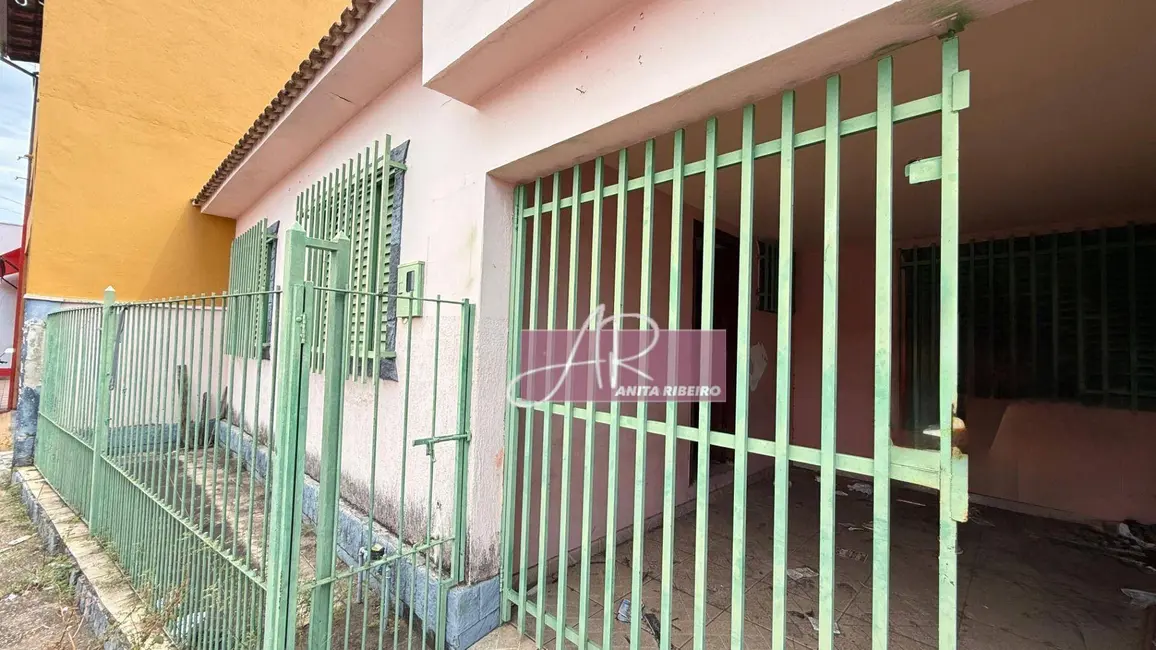 Foto 1 de Casa com 4 quartos à venda, 152m2 em Foch II, Pouso Alegre - MG