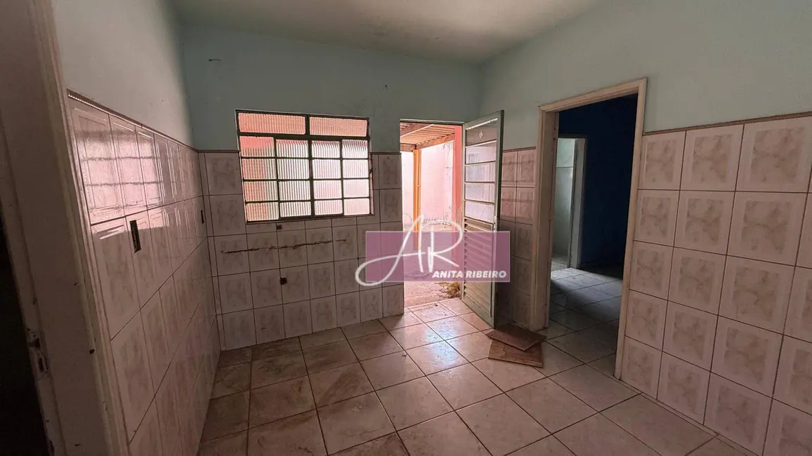 Foto 4 de Casa com 4 quartos à venda, 152m2 em Foch II, Pouso Alegre - MG