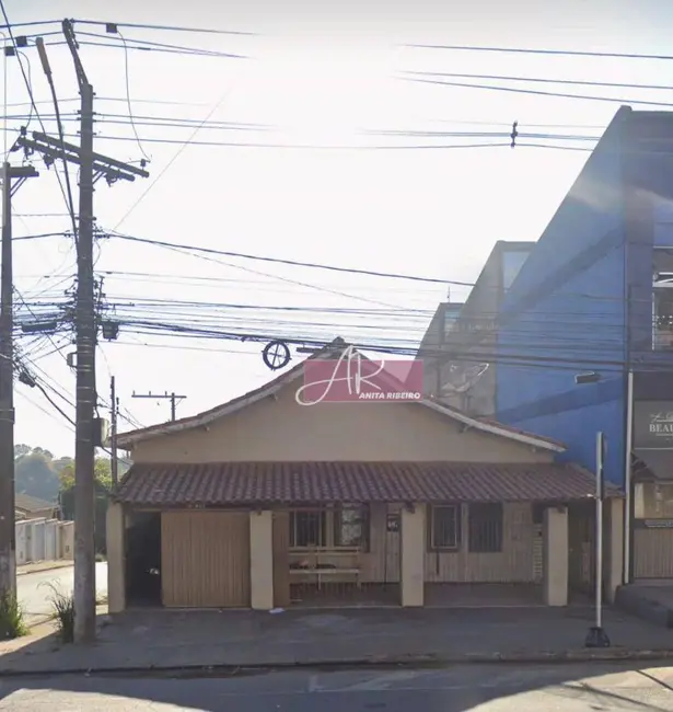 Foto 2 de Casa com 3 quartos à venda, 230m2 em Pouso Alegre - MG