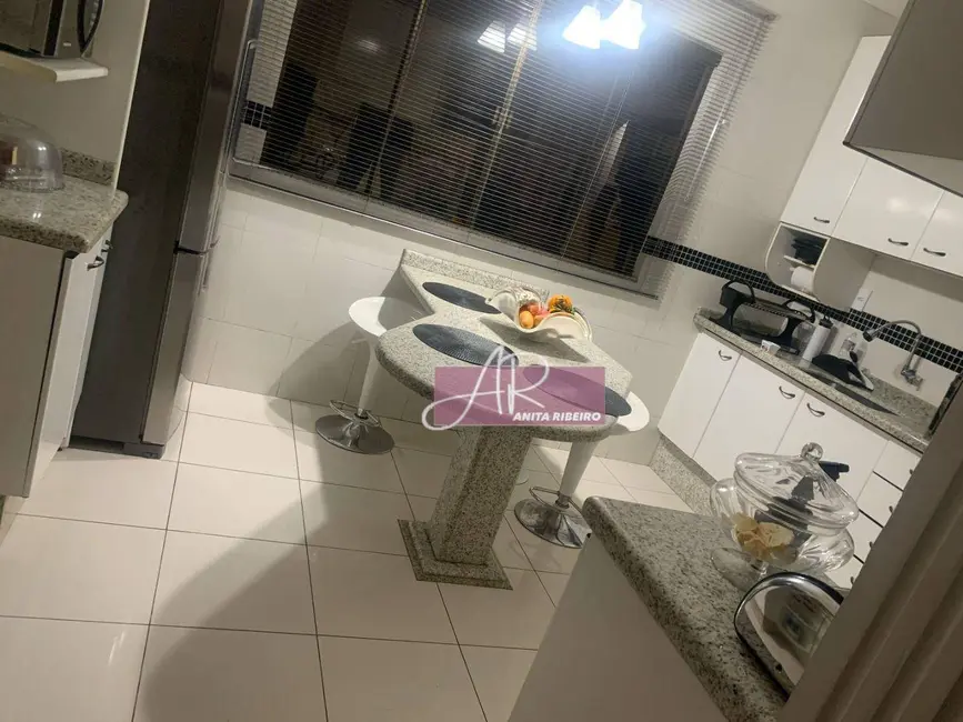 Foto 8 de Casa com 3 quartos à venda, 200m2 em Jardim Noronha, Pouso Alegre - MG