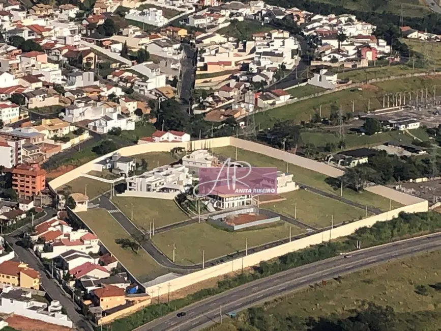 Foto 2 de Terreno / Lote à venda, 758m2 em Fátima II, Pouso Alegre - MG