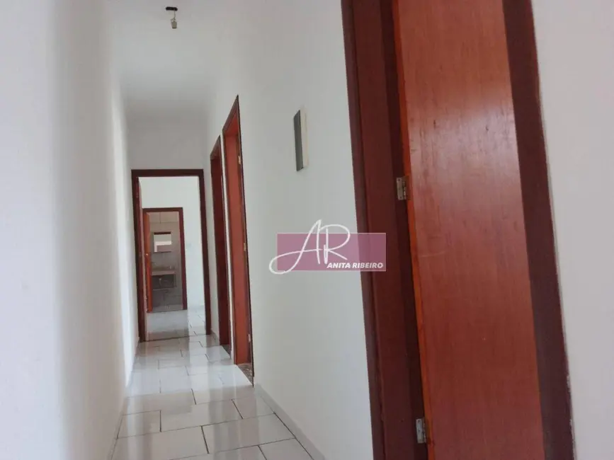 Casa com 3 quartos à venda, 144m2 em Pouso Alegre - MG - imagem 8 Foto 8 de Casa com 3 quartos à venda, 144m2 em Pouso Alegre - MG