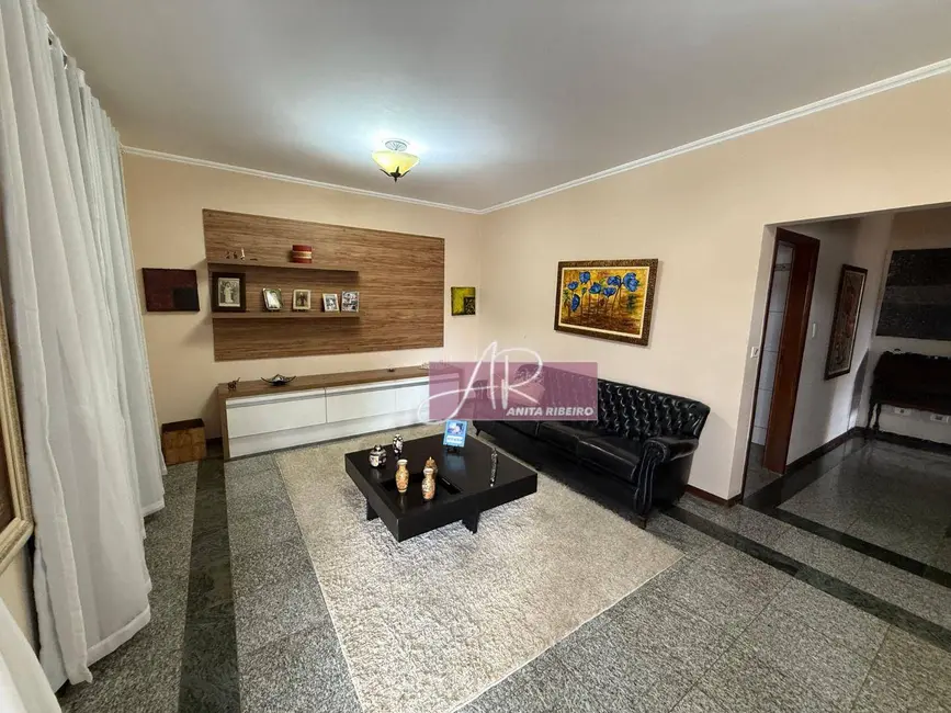 Casa com 6 quartos à venda, 450m2 em Fátima I, Pouso Alegre - MG - imagem 6 Foto 6 de Casa com 6 quartos à venda, 450m2 em Fátima I, Pouso Alegre - MG