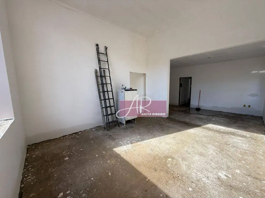 Foto 4 de Casa com 3 quartos à venda, 300m2 em Pouso Alegre - MG