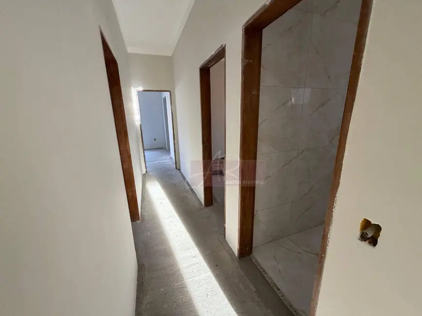 Casa com 3 quartos à venda, 300m2 em Pouso Alegre - MG - imagem 8 Foto 8 de Casa com 3 quartos à venda, 300m2 em Pouso Alegre - MG