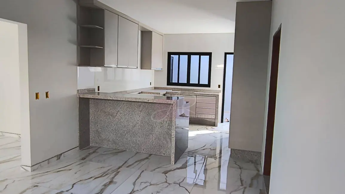 Casa com 3 quartos à venda, 300m2 em Pouso Alegre - MG - imagem 5 Foto 5 de Casa com 3 quartos à venda, 300m2 em Pouso Alegre - MG