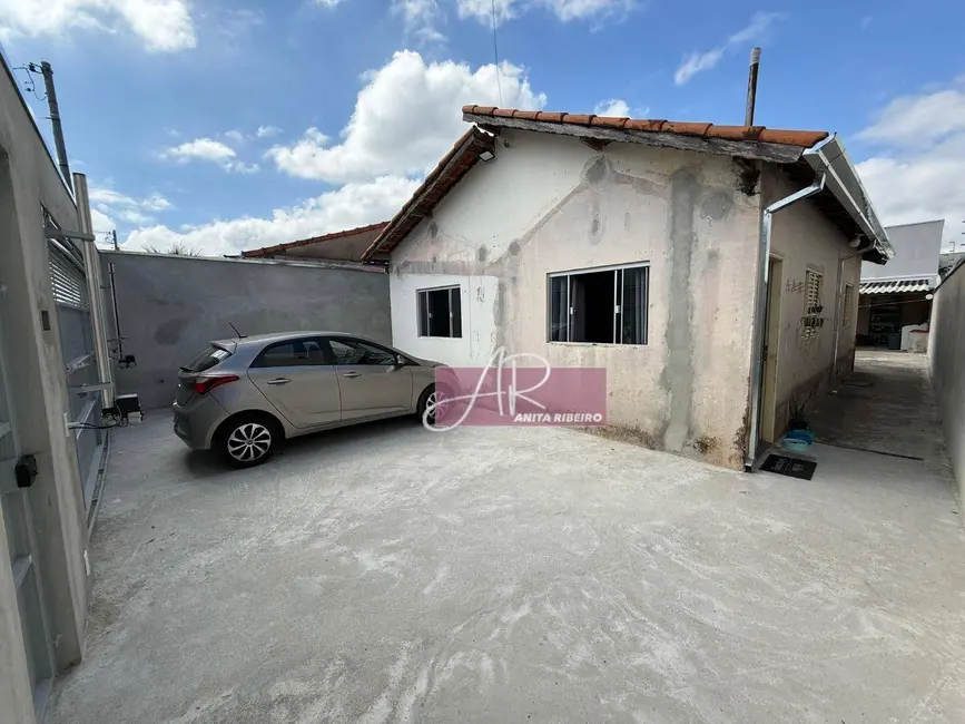 Foto 1 de Casa com 2 quartos à venda, 250m2 em São Carlos, Pouso Alegre - MG