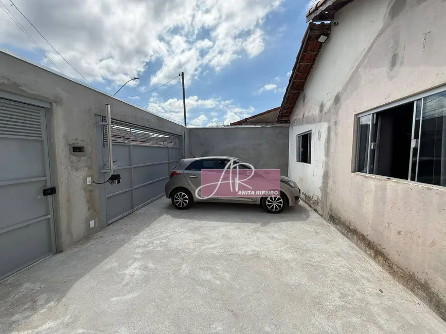 Foto 2 de Casa com 2 quartos à venda, 250m2 em São Carlos, Pouso Alegre - MG