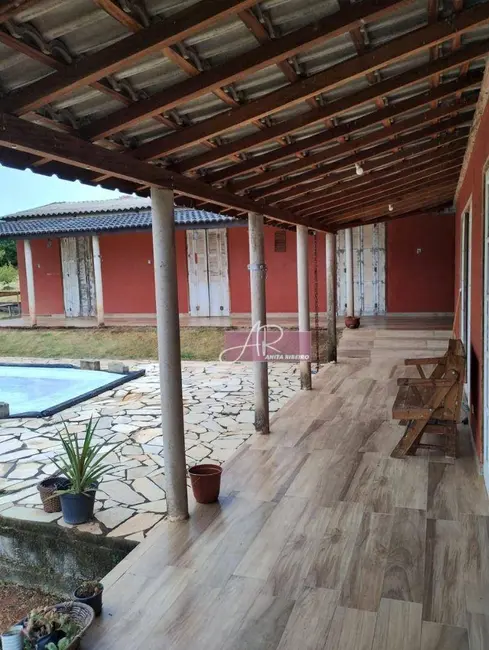 Chácara com 4 quartos à venda, 3000m2 em Pouso Alegre - MG - imagem 9 Foto 9 de Chácara com 4 quartos à venda, 3000m2 em Pouso Alegre - MG