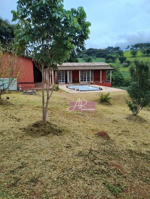Foto 1 de Chácara com 4 quartos à venda, 3000m2 em Pouso Alegre - MG