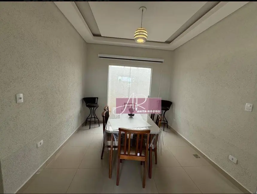 Foto 3 de Casa com 3 quartos à venda, 240m2 em Bela Itália, Pouso Alegre - MG