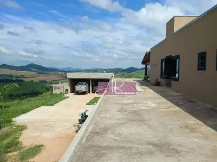 Chácara com 5 quartos à venda, 30000m2 em Pouso Alegre - MG - imagem 6 Foto 6 de Chácara com 5 quartos à venda, 30000m2 em Pouso Alegre - MG