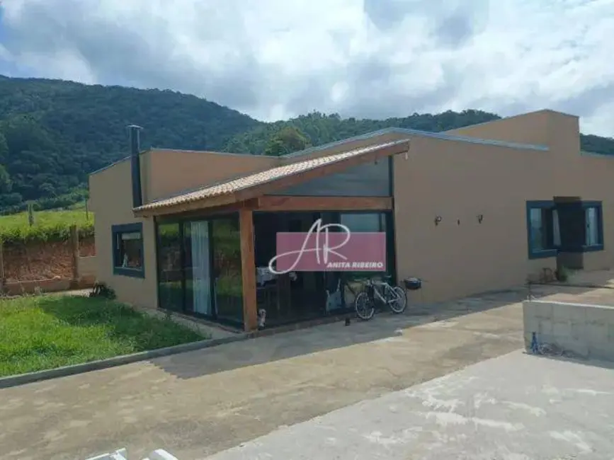 Chácara com 5 quartos à venda, 30000m2 em Pouso Alegre - MG - imagem 4 Foto 4 de Chácara com 5 quartos à venda, 30000m2 em Pouso Alegre - MG