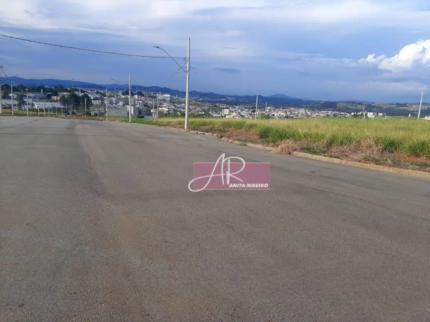 Terreno / Lote à venda, 300m2 em Pouso Alegre - MG - imagem 5 Foto 5 de Terreno / Lote à venda, 300m2 em Pouso Alegre - MG