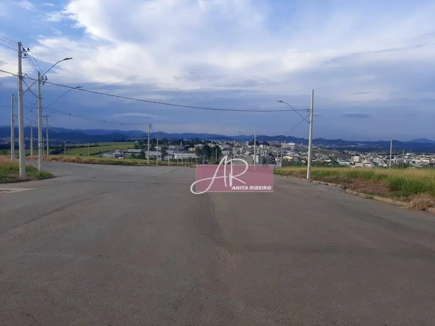 Terreno / Lote à venda, 300m2 em Pouso Alegre - MG - imagem 8 Foto 8 de Terreno / Lote à venda, 300m2 em Pouso Alegre - MG