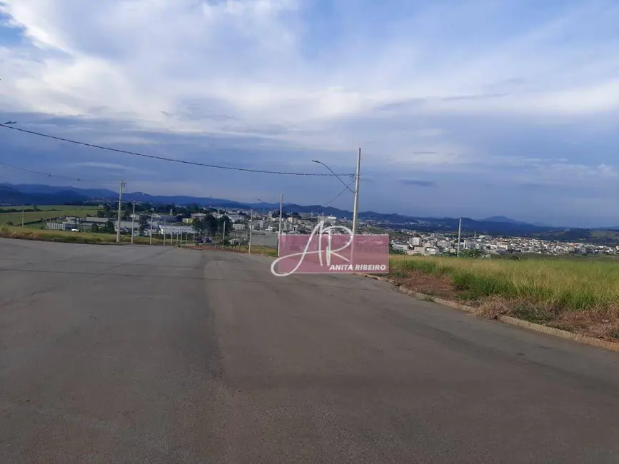 Terreno / Lote à venda, 300m2 em Pouso Alegre - MG - imagem 4 Foto 4 de Terreno / Lote à venda, 300m2 em Pouso Alegre - MG