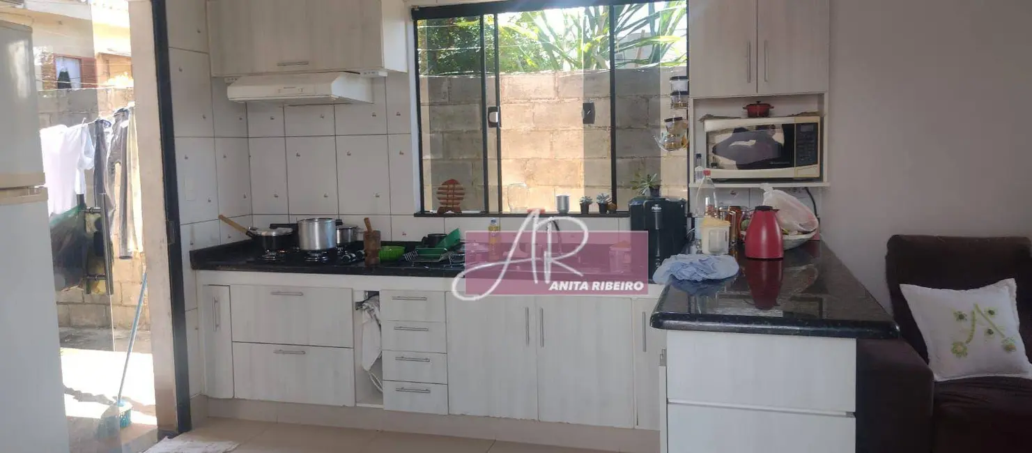 Casa com 3 quartos à venda, 327m2 em Vila Nossa Senhora Aparecida, Pouso Alegre - MG - imagem 4 Foto 4 de Casa com 3 quartos à venda, 327m2 em Vila Nossa Senhora Aparecida, Pouso Alegre - MG