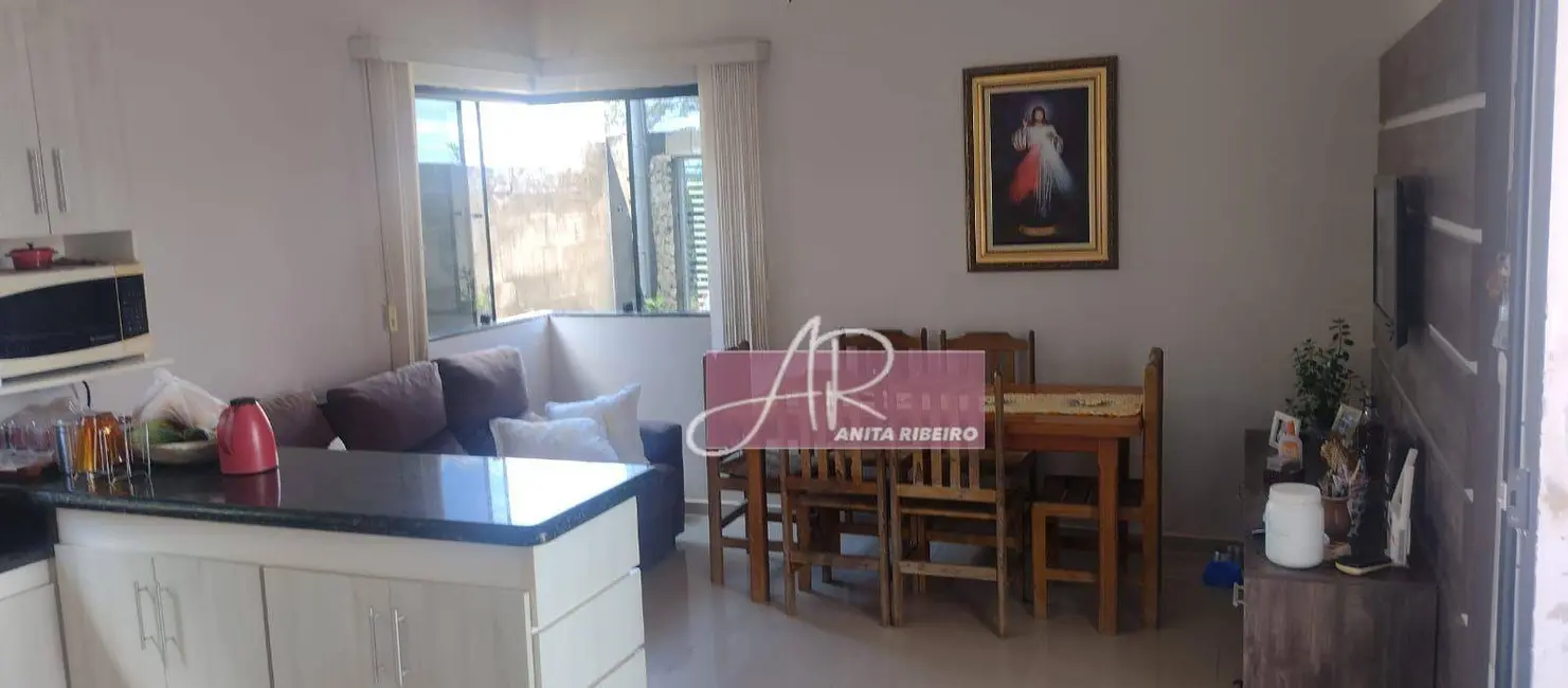 Foto 1 de Casa com 3 quartos à venda, 327m2 em Vila Nossa Senhora Aparecida, Pouso Alegre - MG