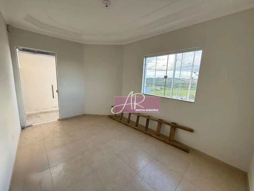 Foto 1 de Casa com 2 quartos à venda, 125m2 em Santo Expedito, Pouso Alegre - MG