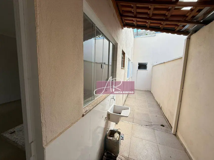 Foto 9 de Casa com 2 quartos à venda, 125m2 em Santo Expedito, Pouso Alegre - MG