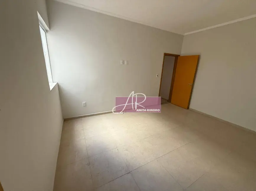 Foto 7 de Casa com 2 quartos à venda, 125m2 em Santo Expedito, Pouso Alegre - MG