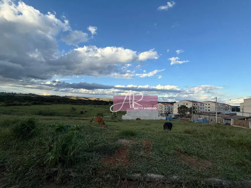 Foto 1 de Terreno / Lote à venda, 14500m2 em Jardim Califórnia, Pouso Alegre - MG