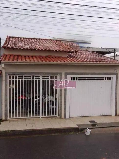 Foto 1 de Casa com 3 quartos à venda, 127m2 em São Carlos, Pouso Alegre - MG