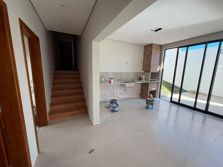 Foto 7 de Casa com 3 quartos à venda, 318m2 em Buritis, Pouso Alegre - MG