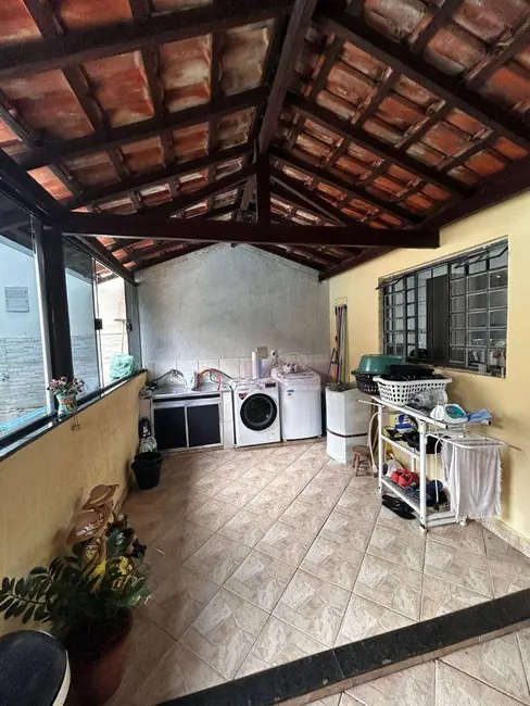 Chácara com 4 quartos à venda, 470m2 em Pouso Alegre - MG - imagem 5 Foto 5 de Chácara com 4 quartos à venda, 470m2 em Pouso Alegre - MG