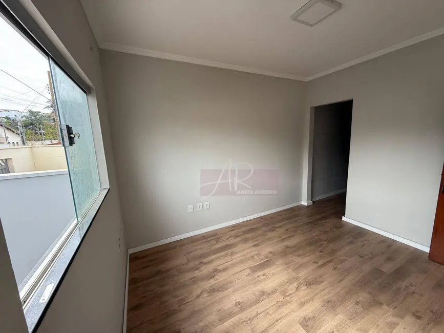 Casa com 3 quartos à venda, 150m2 em Pouso Alegre - MG - imagem 7 Foto 7 de Casa com 3 quartos à venda, 150m2 em Pouso Alegre - MG