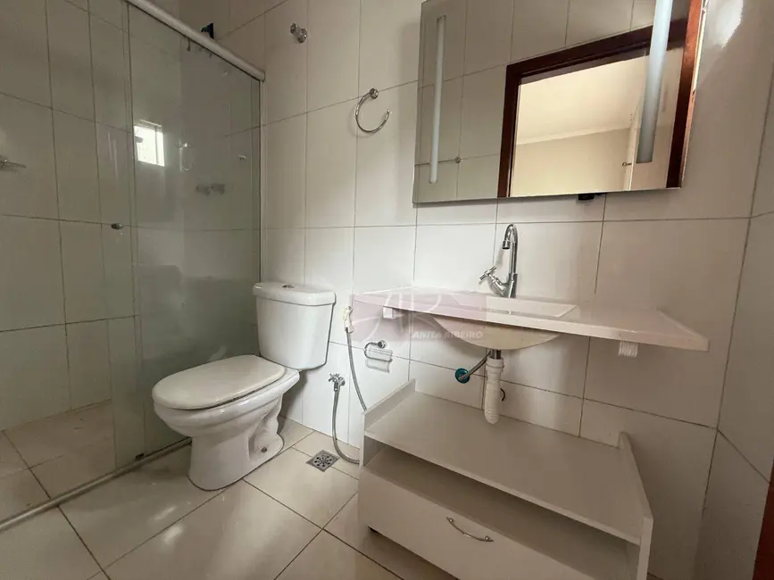 Casa com 3 quartos à venda, 150m2 em Pouso Alegre - MG - imagem 9 Foto 9 de Casa com 3 quartos à venda, 150m2 em Pouso Alegre - MG