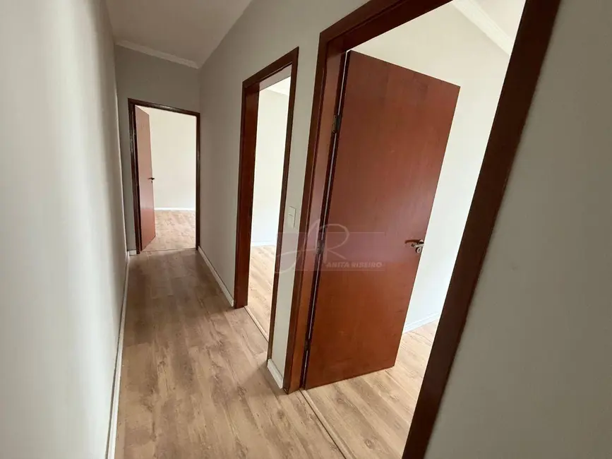 Casa com 3 quartos à venda, 150m2 em Pouso Alegre - MG - imagem 6 Foto 6 de Casa com 3 quartos à venda, 150m2 em Pouso Alegre - MG