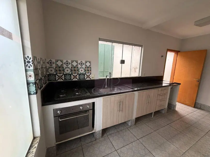 Foto 4 de Casa com 2 quartos à venda, 276m2 em Jardim Esplanada, Pouso Alegre - MG