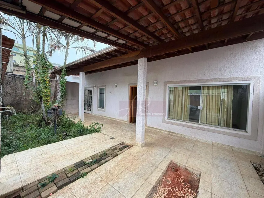 Foto 1 de Casa com 2 quartos à venda, 276m2 em Jardim Esplanada, Pouso Alegre - MG