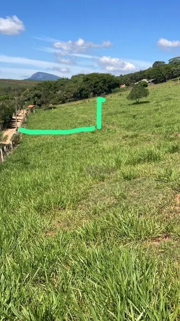 Foto 1 de Terreno / Lote à venda, 1000m2 em Pouso Alegre - MG
