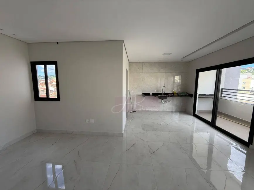 Foto 3 de Apartamento com 3 quartos à venda, 115m2 em Pouso Alegre - MG