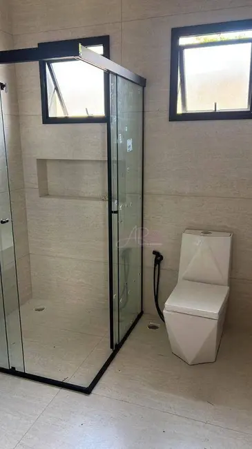 Foto 4 de Casa com 3 quartos à venda, 300m2 em Pouso Alegre - MG