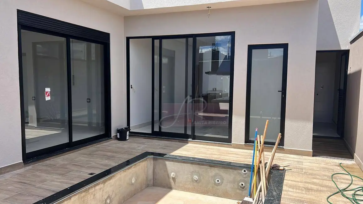 Foto 6 de Casa com 3 quartos à venda, 300m2 em Pouso Alegre - MG