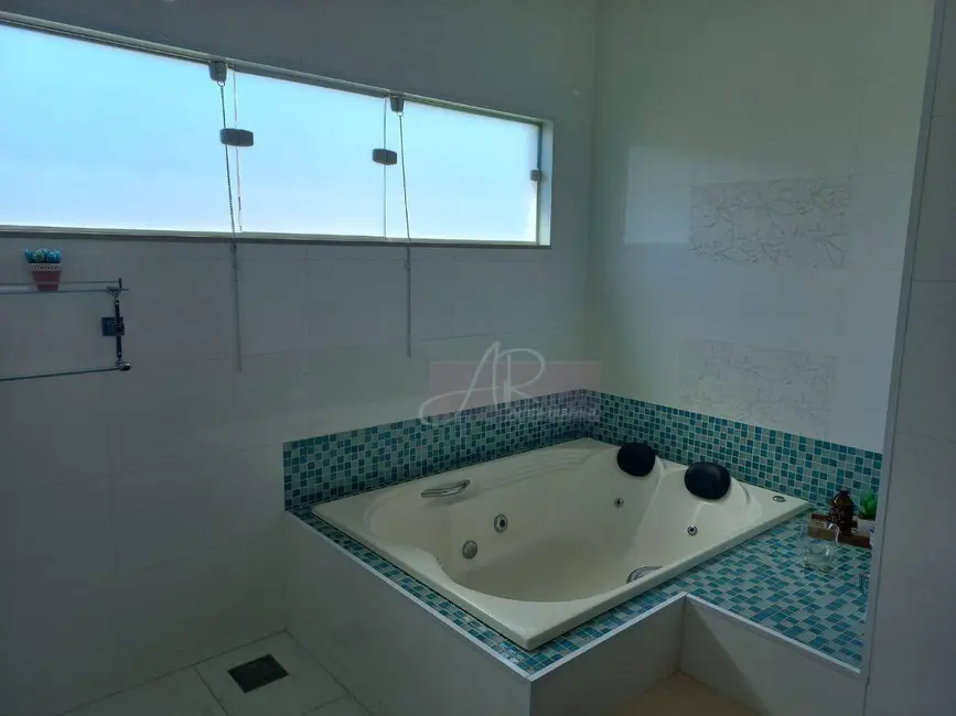 Foto 8 de Casa com 5 quartos à venda, 300m2 em Pouso Alegre - MG