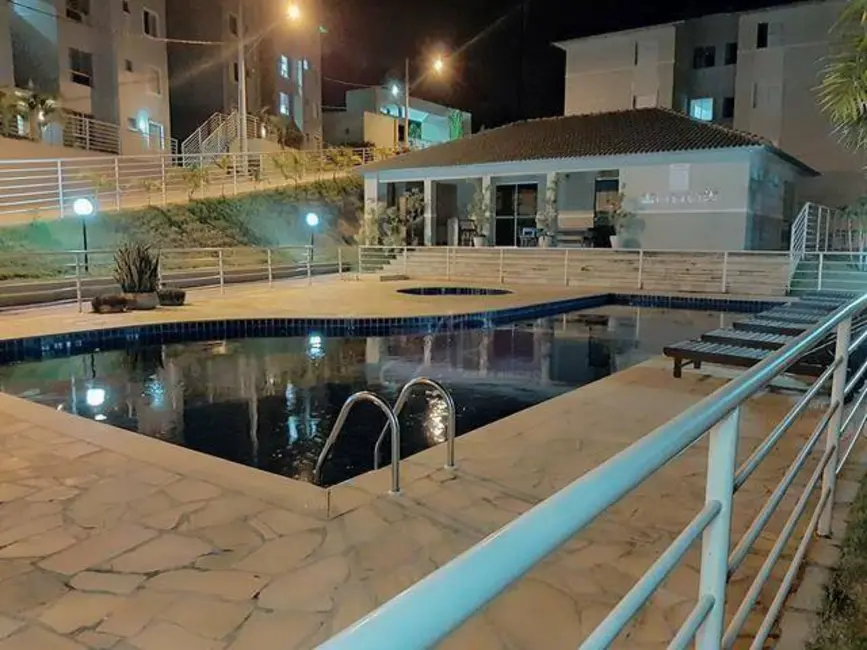 Foto 2 de Apartamento com 2 quartos à venda, 48m2 em Pão de Açúcar, Pouso Alegre - MG