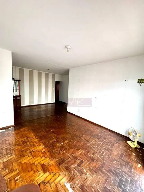 Foto 4 de Casa com 3 quartos à venda, 309m2 em Pouso Alegre - MG