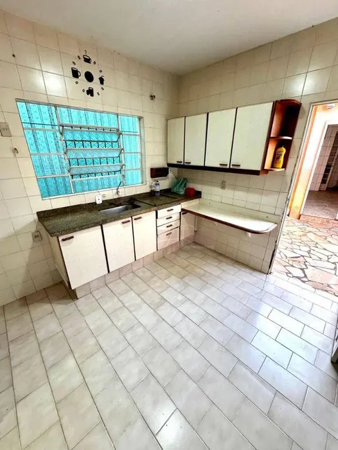 Foto 8 de Casa com 3 quartos à venda, 309m2 em Pouso Alegre - MG