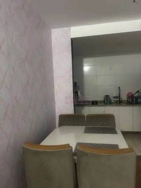 Foto 3 de Apartamento com 2 quartos à venda, 49m2 em Pouso Alegre - MG