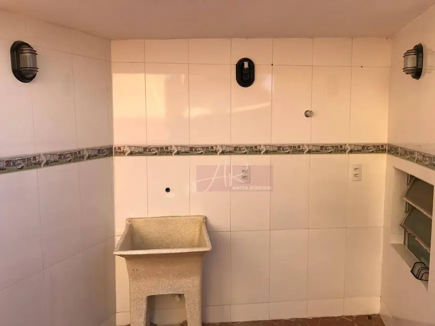 Foto 36 de Casa com 3 quartos à venda, 401m2 em Pouso Alegre - MG